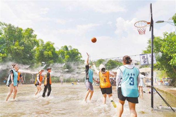 股配资平台 清凉山水带火重庆乡村避暑游